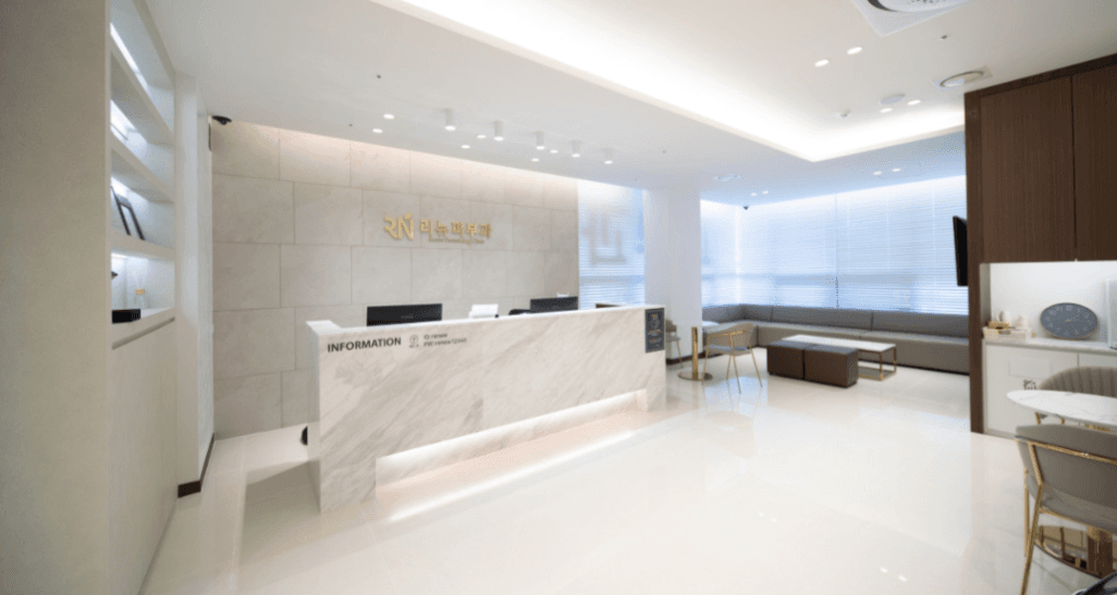 Renew Dermatolog clinic facility in Dongjak-gu, Seoul - Premium medical and aesthetic services