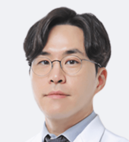 Yongsuk Lee